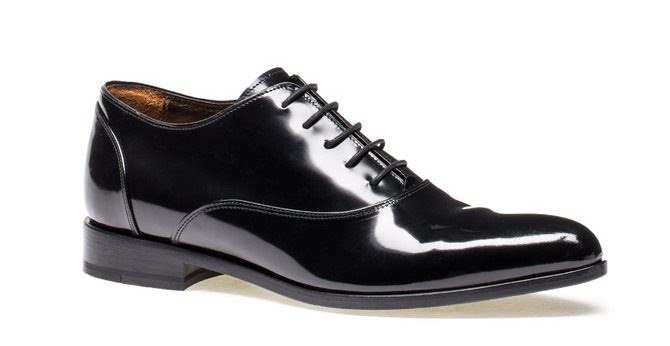 Ode to the Oxford: 10 Shoe Styles for Brides and Grooms - Love Inc. Mag