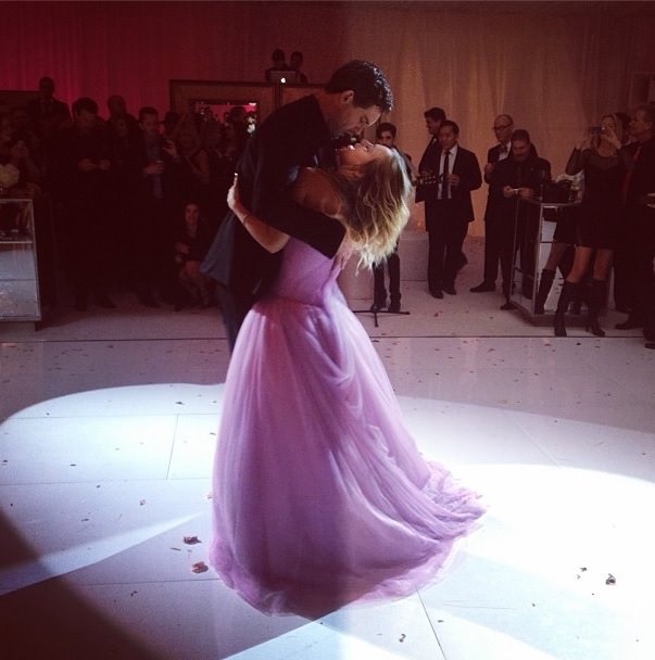 Kaley Cuoco Weds In Pink Vera Wang Gown PHOTOS Love Inc. Mag