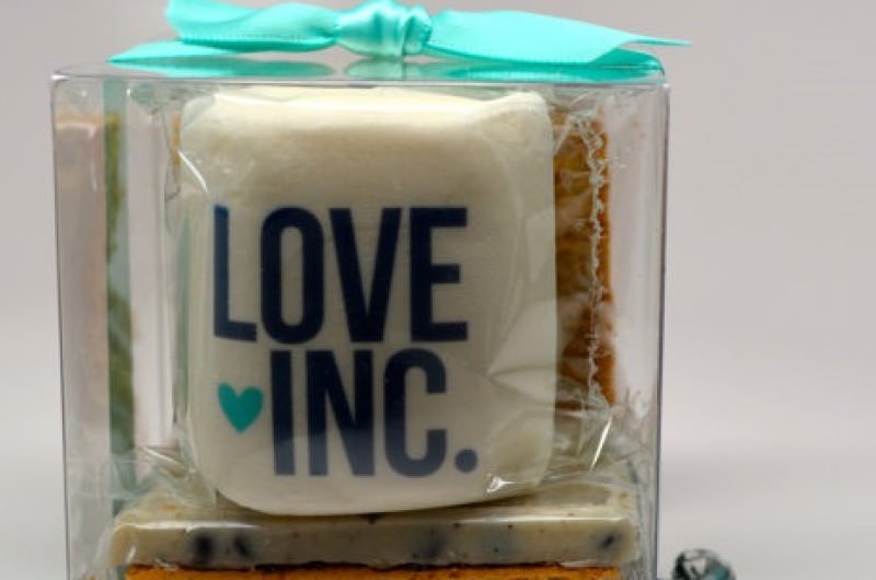 Image for 6 Picks: Edible Wedding Favors