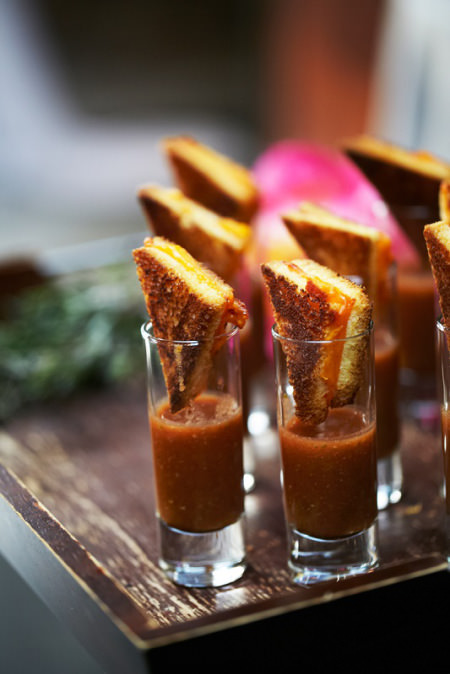 grilled-cheese-tomato-soup-hors-doeuvres