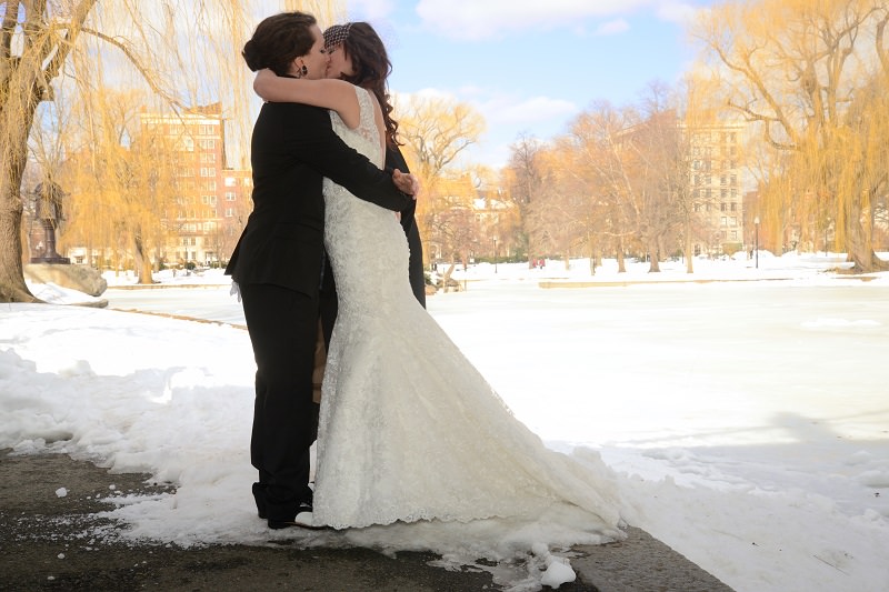 Best Wedding Day Kisses | Winter Wonderland Elopement | Photography by Kevin Day