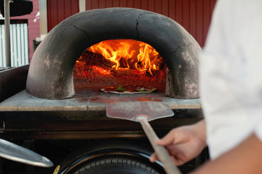 Pizza station from Veraci Pizza | Photography by Suzanne Rothmeyer