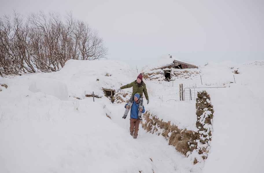 iceland-engagement-photography-15