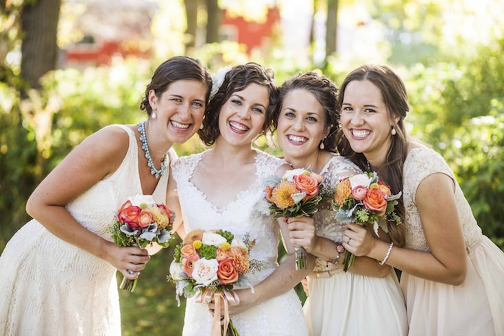 bridesmaids-ontario-wedding-photography-jono-and-laynie-photography-6