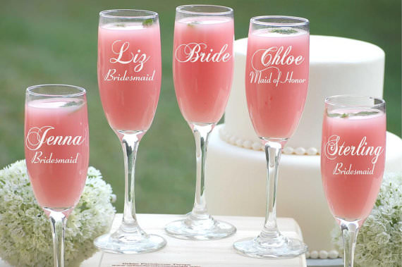 custom-champagne-flutes-wedding