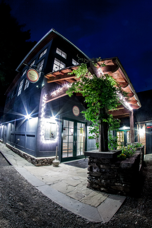 buttermilk-falls-inn-wedding-sarah-tew-photography-9