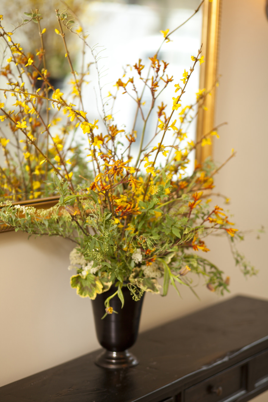 forsythia-wedding-centerpiece