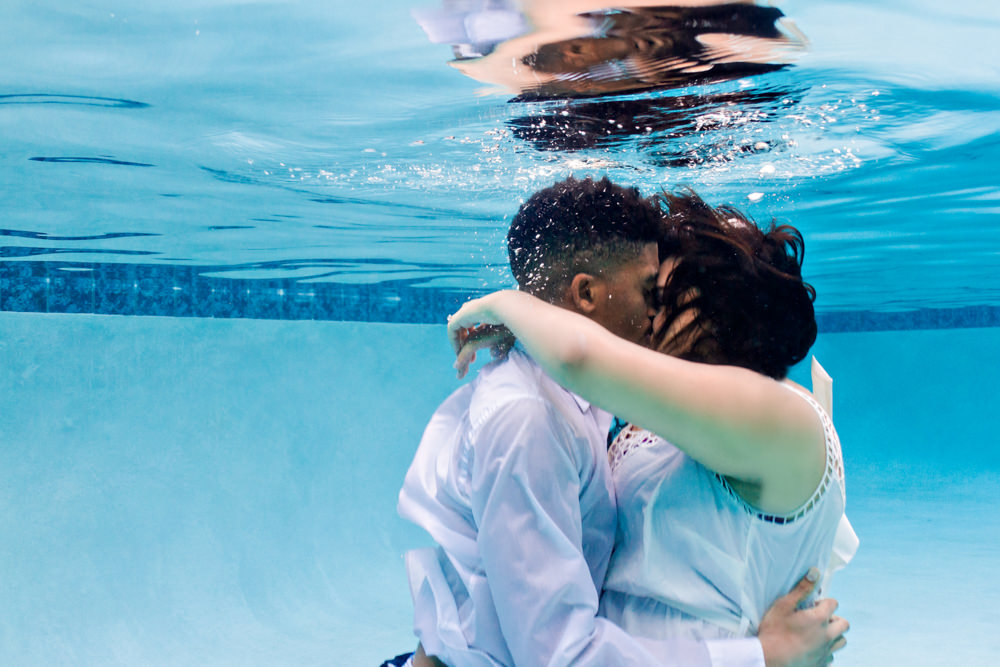 underwater-engagement-shoot