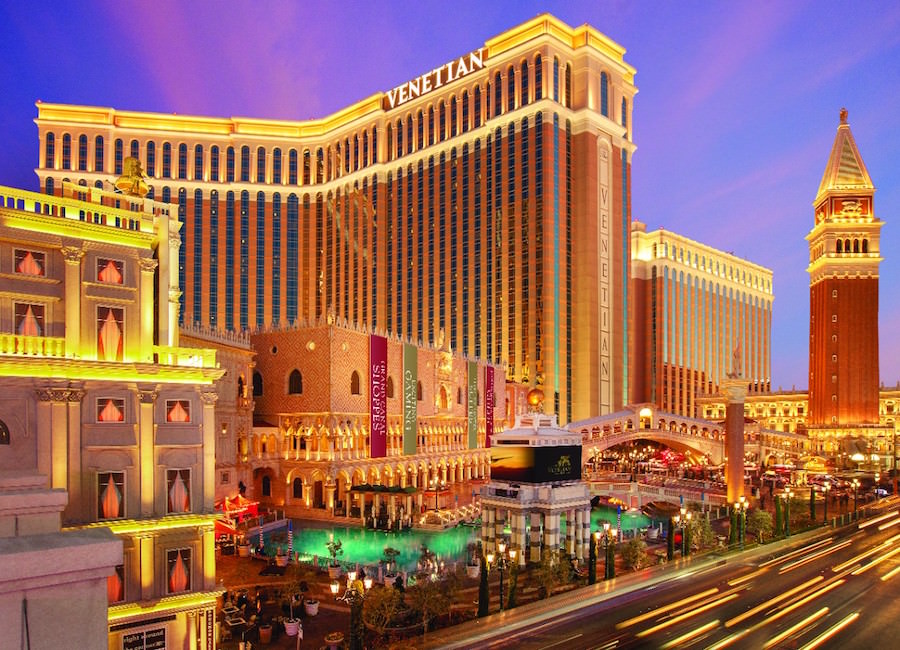 The Venetian: Best Suites in Las Vegas for a Romantic, Couples Trip