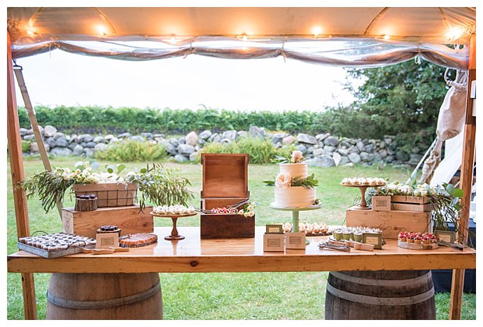 connecticut-vineyard-wedding-dessert-table