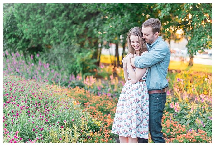 canoe-engagement-session-at-dow's-lake-ontario-laura-kelly-photography6