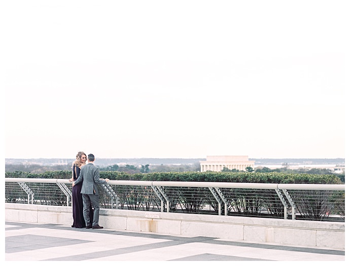 stylish-engagement-shoot-at-kennedy-center-lissa-ryan-photography