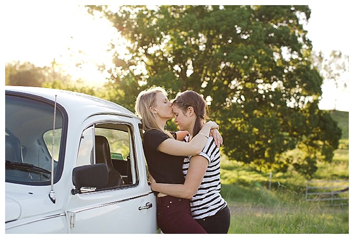 vintage-car-australian-engagement-shoot-quince-and-mulberry-studios7