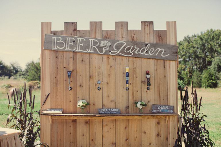 9 Epic Wedding Beer Stations Love Inc. Mag