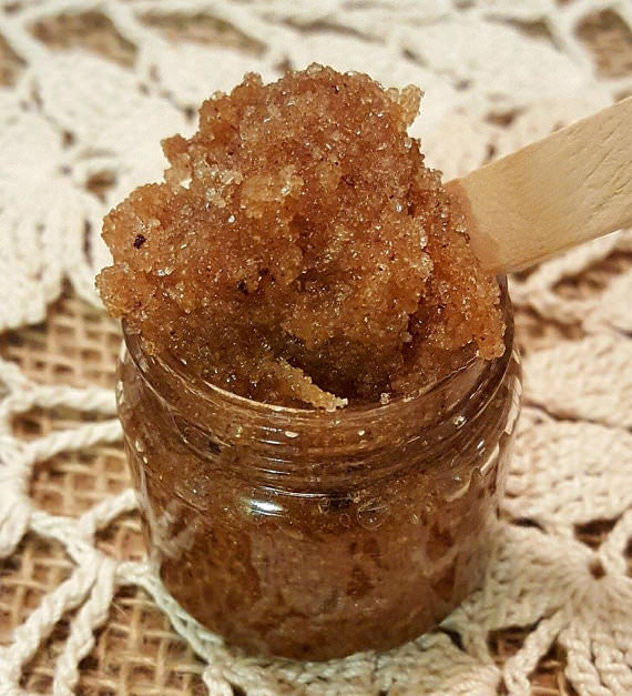 pumpkin-spice-lip-scrub