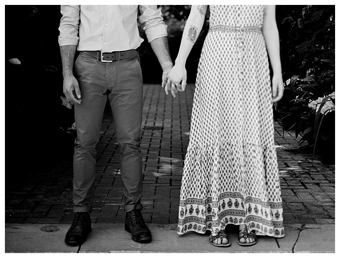 black-and-white-engagement-photos-genellynne-photography-biltmore-estates