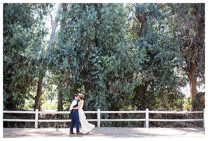 maya-meyers-photography-walnut-grove-lesbian-wedding