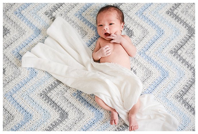 blue-and-gray-chevron-nursery-rug