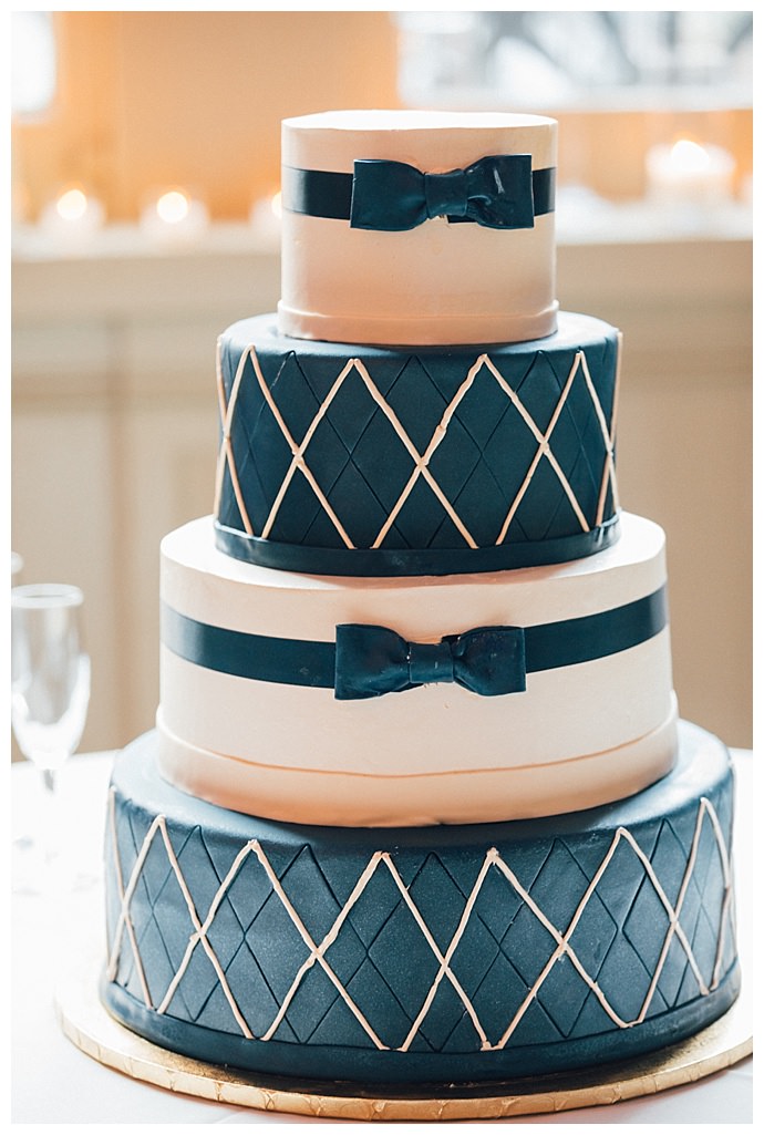 blue-bow-tie-wedding-cake