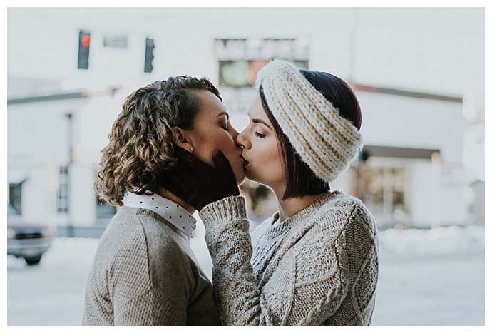 branch-and-twig-photography-stylish-engagement-photos