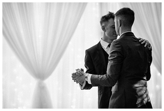 grooms-first-dance-babb-photo