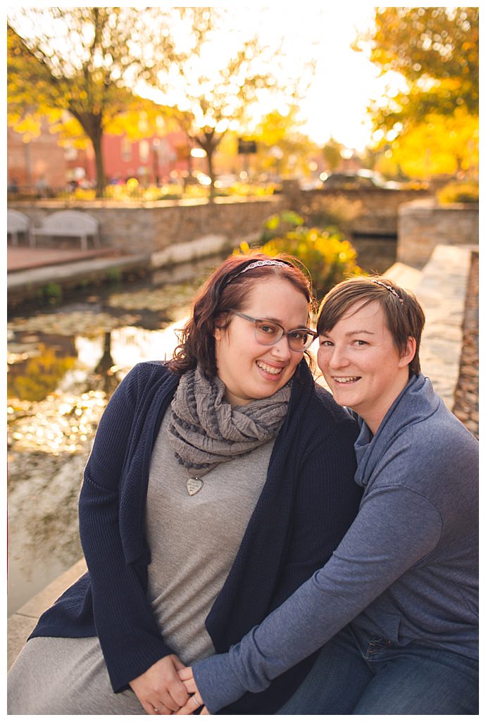 jacqie-q-photography-colorful-city-engagement