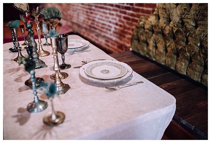 vintage-plate-tablescape-brittany-eitsert-photography