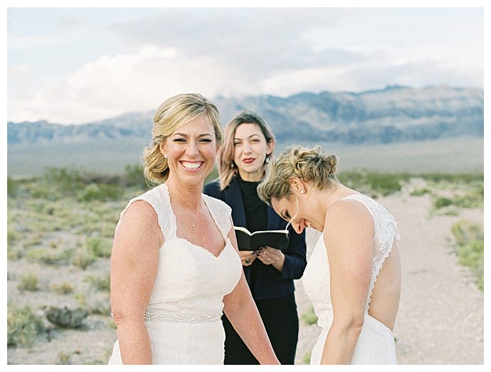 gaby-j-photography-nevada-desert-elopement