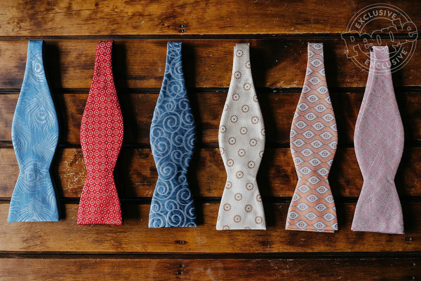 jesse tyler ferguson ties