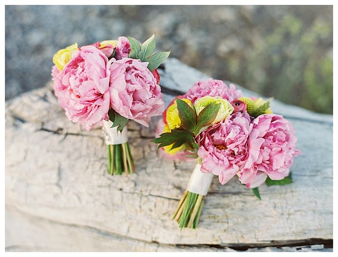 pink-and-yellow-wedding-bouquet-gaby-j-photography