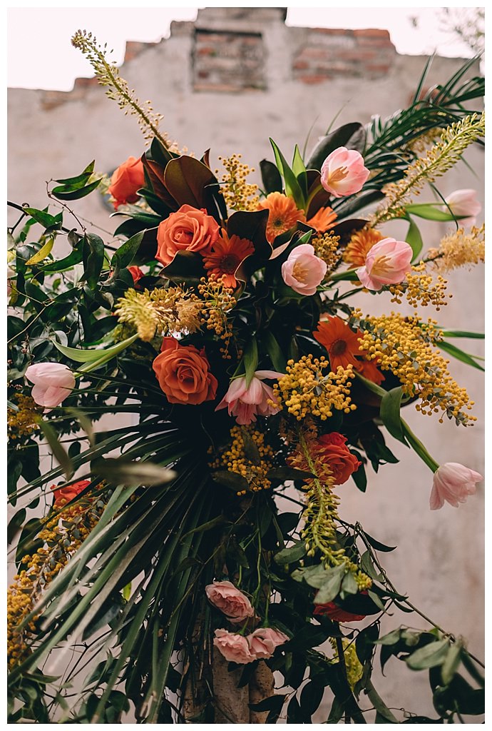 bright-bold-new-orleans-wedding-flowers-dark-roux-photography