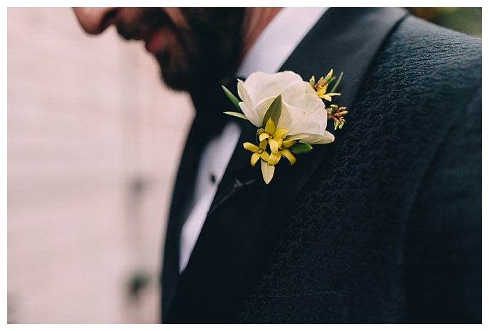 dark-roux-photography-white-and-yellow-boutoinniere