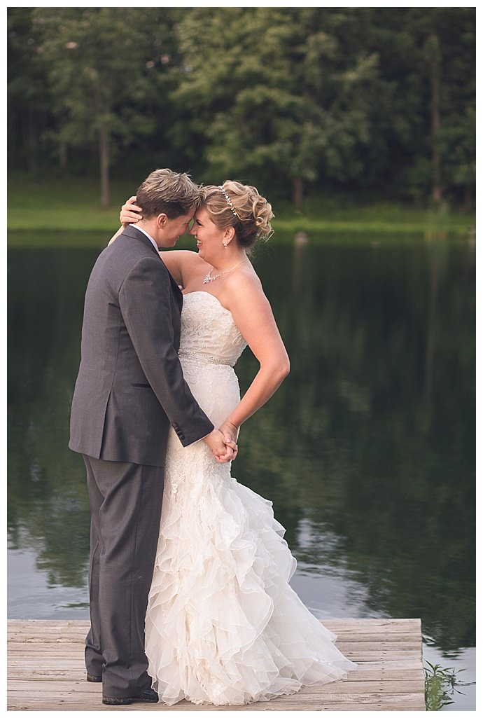 jacqie-q-photography-maryland-shade-trees-and-evergreens-wedding