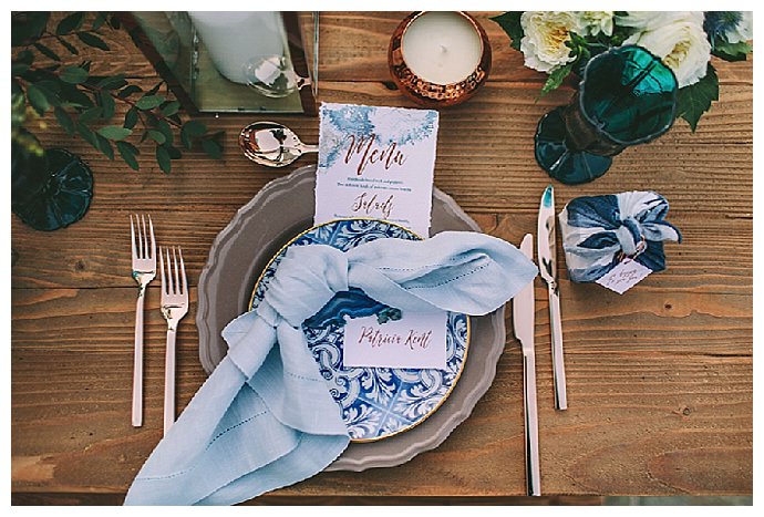 mykonos-inspired-blue-and-copper-wedding-tablescape-george-pahountis-photographer