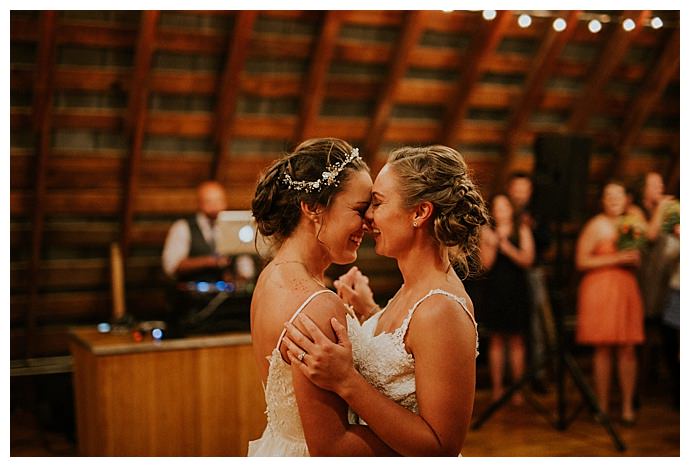 bhunterco-photography-two-brides-first-dance