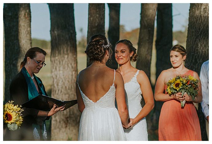 bhunterco-photography-v-back-wedding-dress