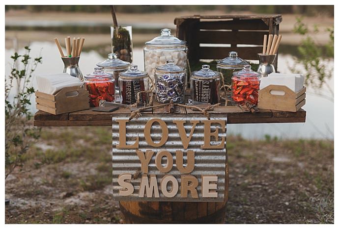 wedding-smore-station-stacy-paul-photography