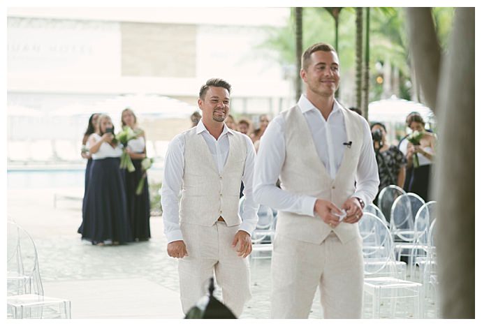 e-p-anderson-photography-grooms-first-look