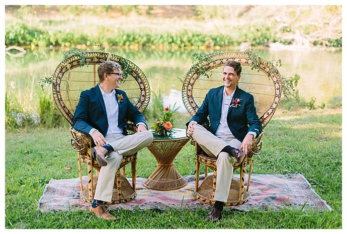 peacock-wedding-chairs-paige-vaughn-photography