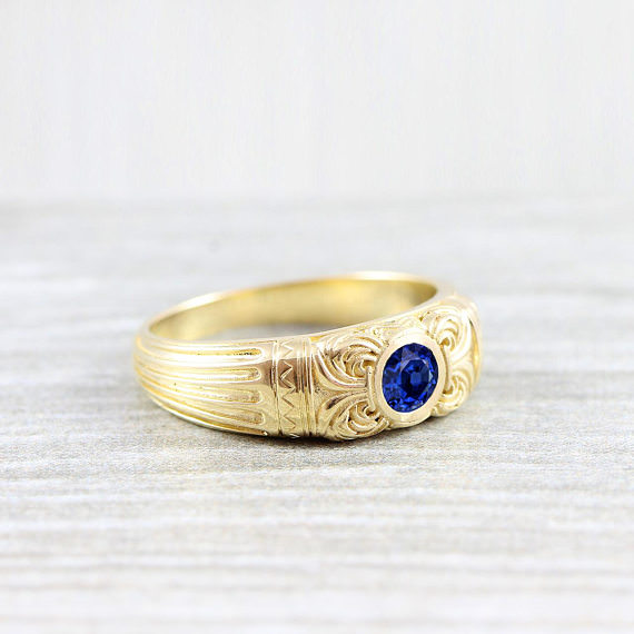 gold-sapphire-solitaire-wedding-ring