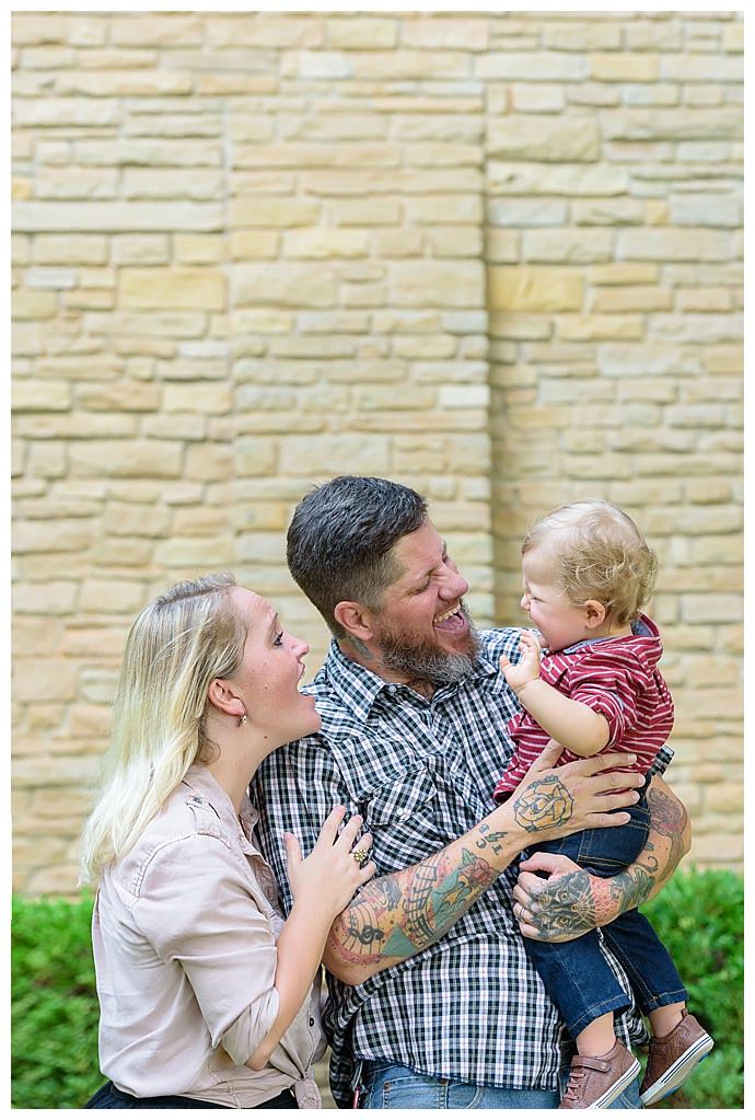 megan-desoto-photography-texas-womans-university-family-photo-session