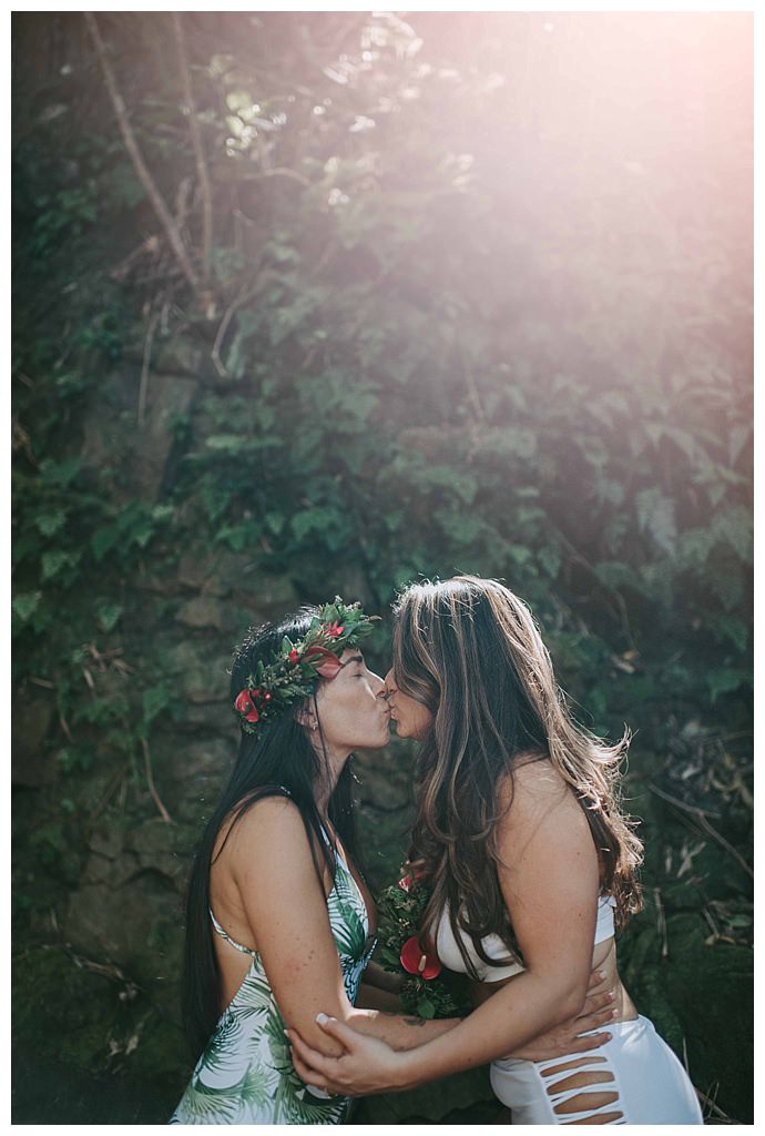 mle-pictures-maui-lesbian-engagement-session