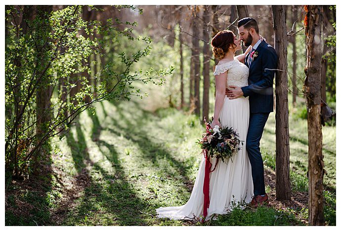 off-the-shoulder-wedding-dress-carnefix-photography