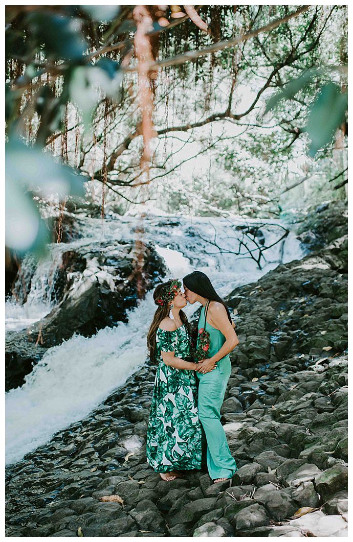 twin-falls-maui-waterfalls-engagement-shoot-mle-pictures