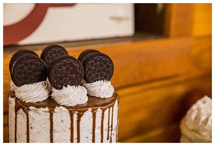 oreo-topped-wedding-cake-cory-lee-photography