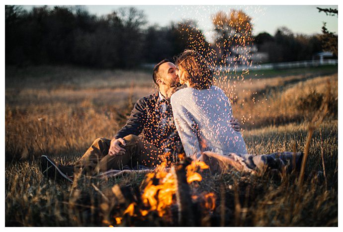 fireside-engagement-photos-42-foto