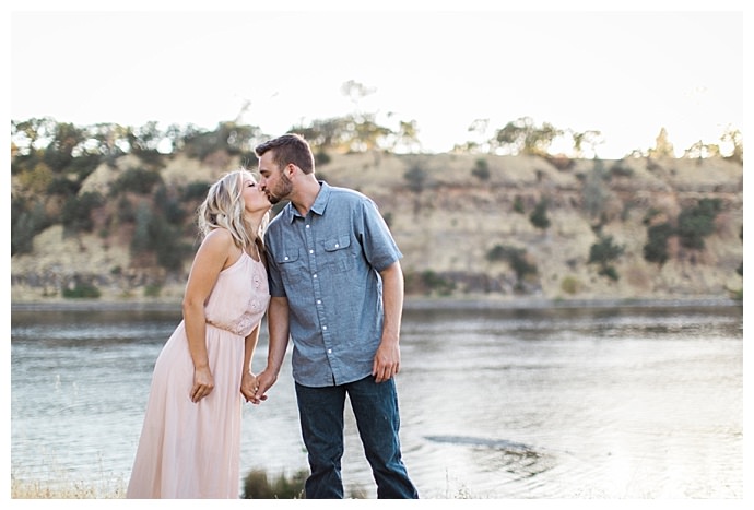 madison-lauren-photography-lake-engagement-shoot