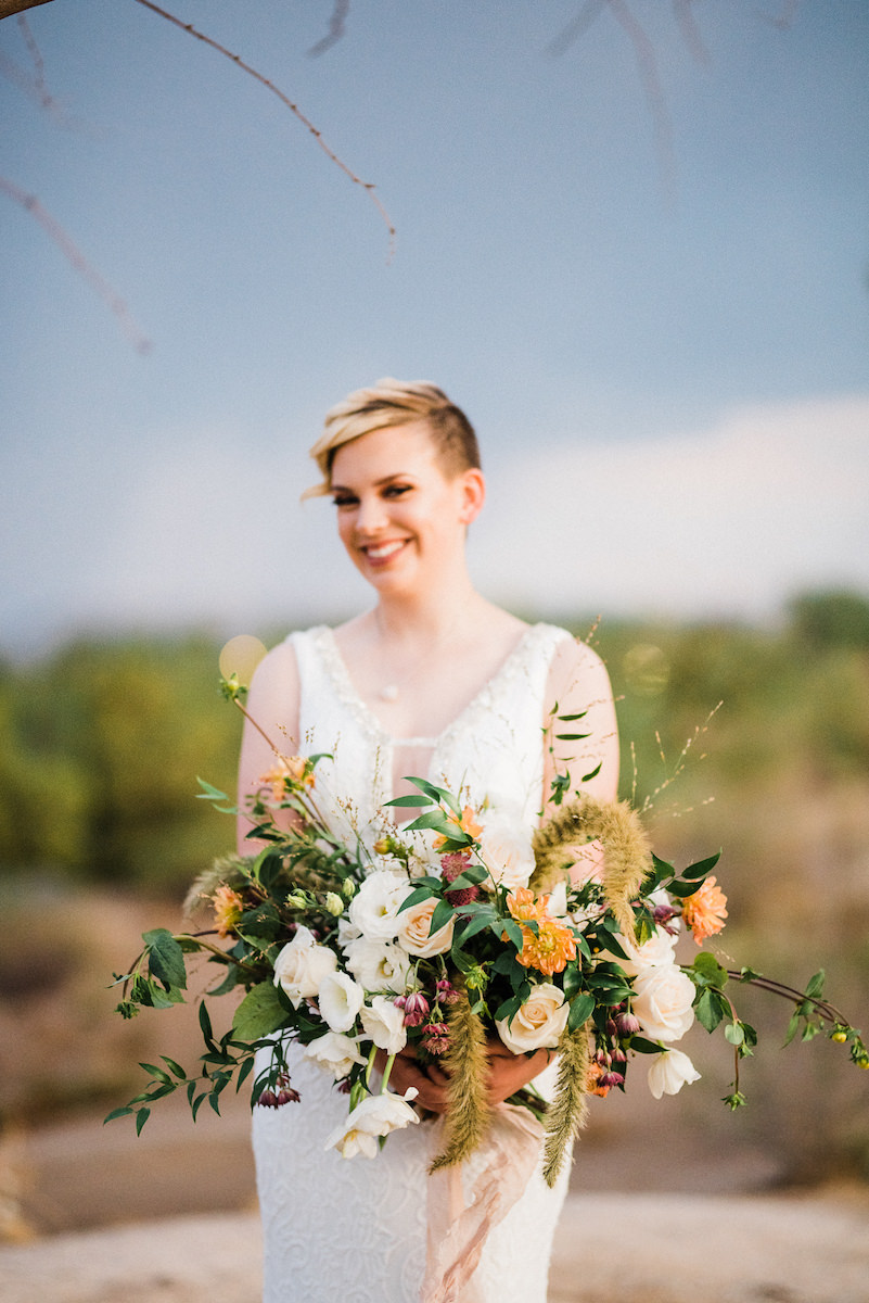 earth-toned-floral-wedding-bouquet-kristen-kay-photography