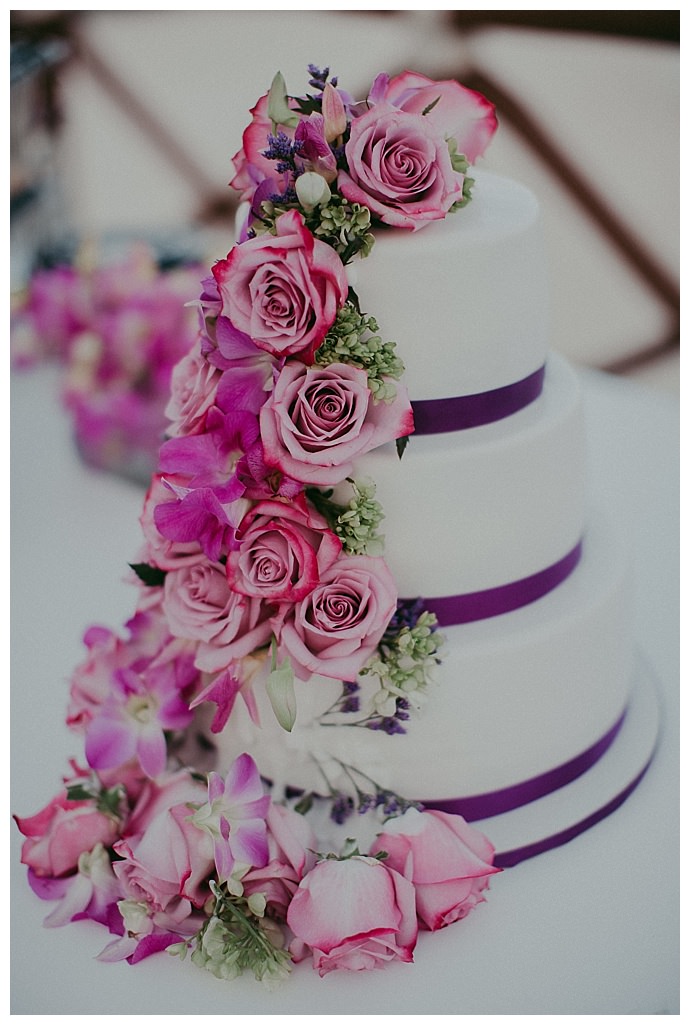 button-up-photography-floral-wedding-cake