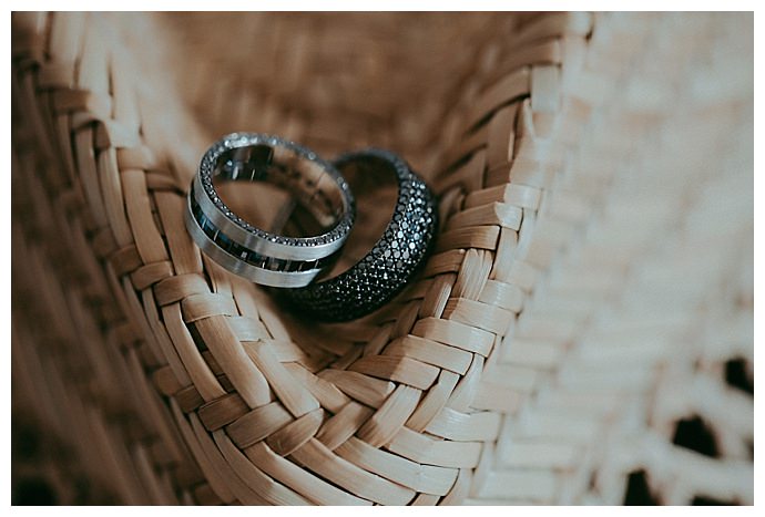 button-up-photography-wedding-bands